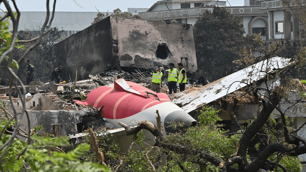 Air India Crash in Ahmedabad Linked to Simultaneous Engine Shutdowns